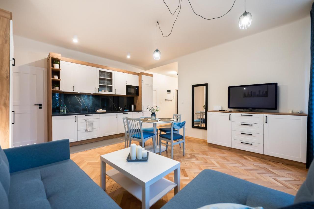 Old Town Eclectic Apartment For 6 People Warsawa Bagian luar foto